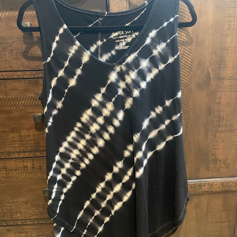 Torrid Black and White Tie-Dye Tank Top
